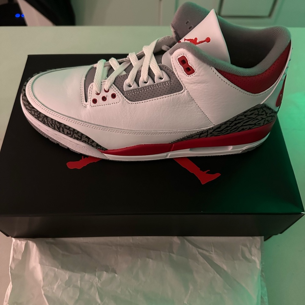 Jordan Retro 3s